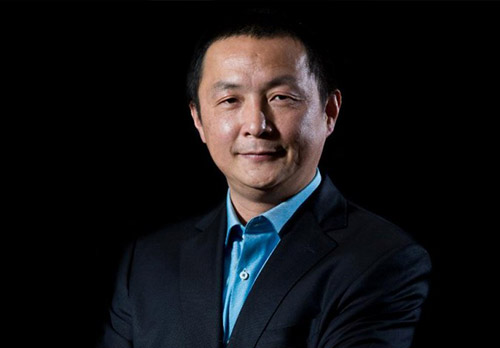 未成年狂欢 笑声被晚风拉得很长海报