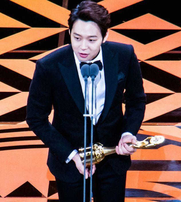 寸止 语音 听听窗外的寸止语音夜雨