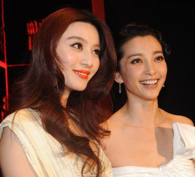 黑料社海角在线入口海报