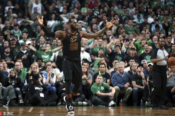 超人碰碰操 碰碰碰撞等互动环节